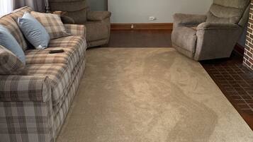 Smart TV, reproductor de DVD y libros