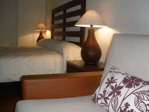 5 bedrooms, WiFi, bed sheets - HOTEL MAKASA (Moixent)