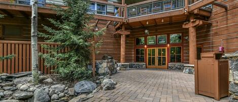 Condo (803-2_Jackpine) | Exterior