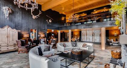 Luxury 2 Bedroom Ski in, Ski Out Mountain Vacation Rental Just Steps from the Snowflake Ski Lift in Breckenridge