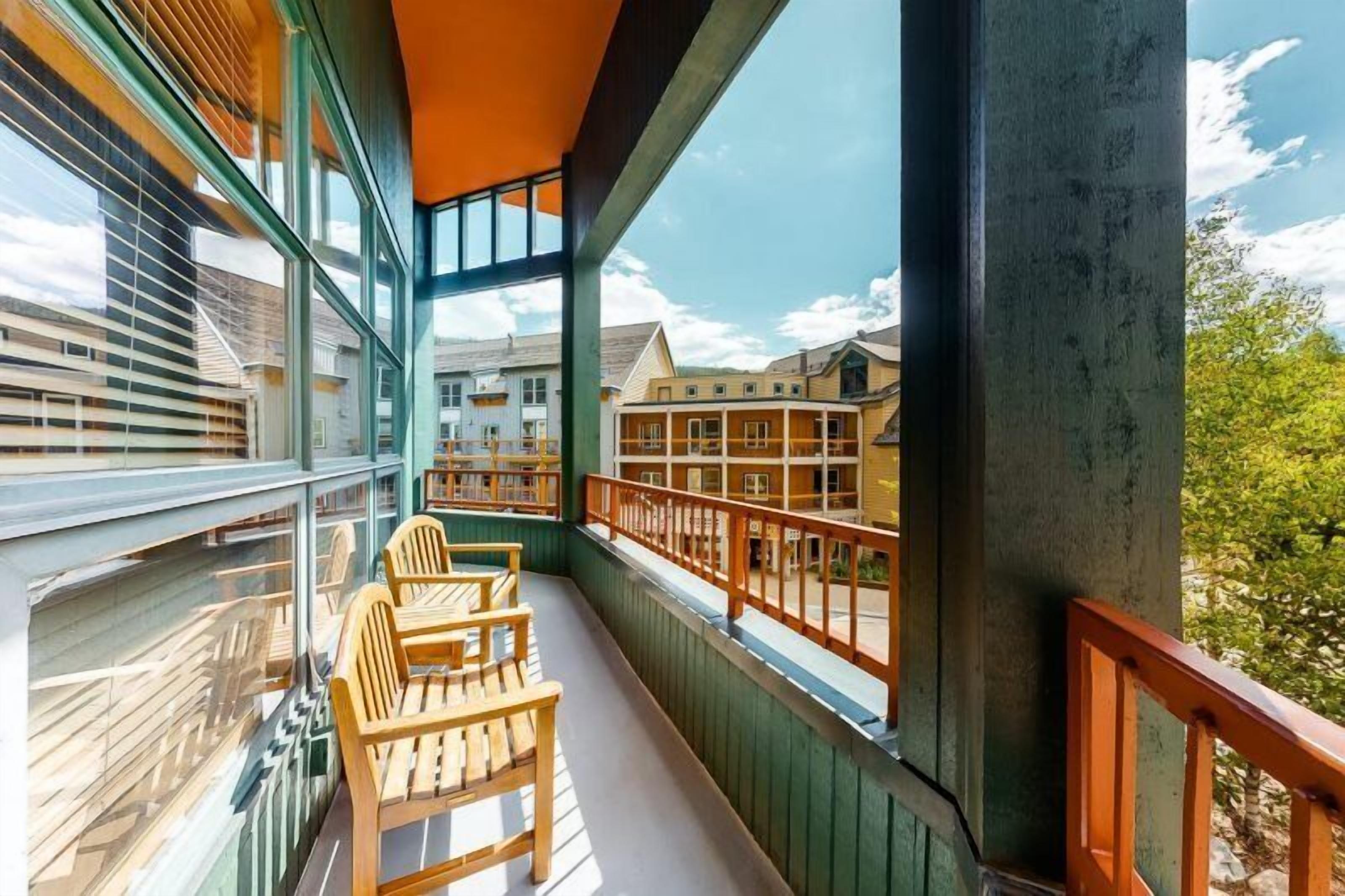 Condo (8166_Silver_Mill) | Balcony