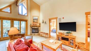 Kondominium (2663_Tenderfoot_Lodge_4bd) | Ruang keluarga