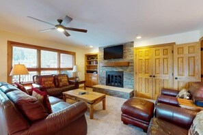 Condo (Vail_Lion_Square_652S) | Living room | Fireplace - Exclusive Ski in, Ski out 2 Bedroom Vacation Rental with Hot Tubs and Heated Outdoor Pool in Lionshead Village (Vail)