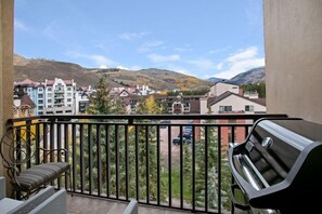 Exterior - 3 Bedroom Antlers Vacation Rental With Incredible Slopeside Views and Just a Short Walk to Gondola and Lionshead Village (Vail)