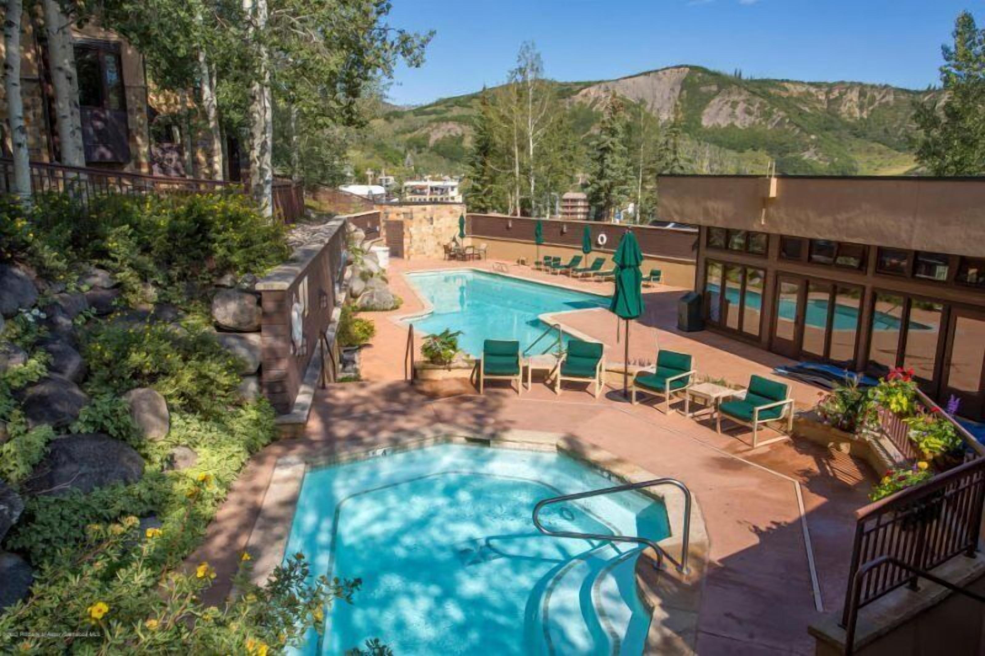 Snowmass Woodrun V 3 Bedroom Ski in, Ski out Mountain Residence in the Heart of Snowmass Village