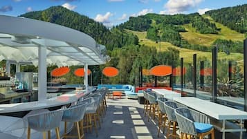 Condo (Aspen_Sky_Residence_3) | Exterior