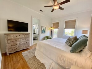 4 habitaciones, tabla de planchar con plancha, cuna de viaje y wifi 