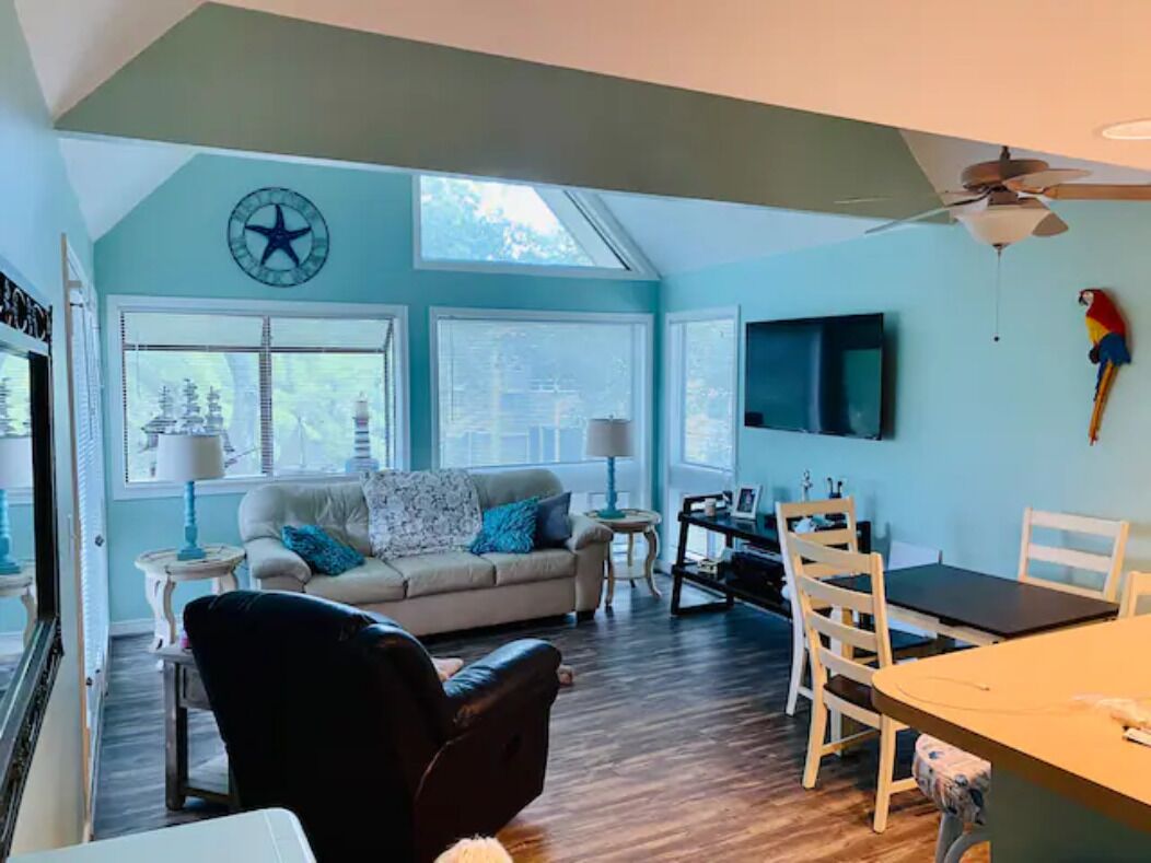 "Happy Ours"  Snowbird Winter Monthly Rental Also Available!