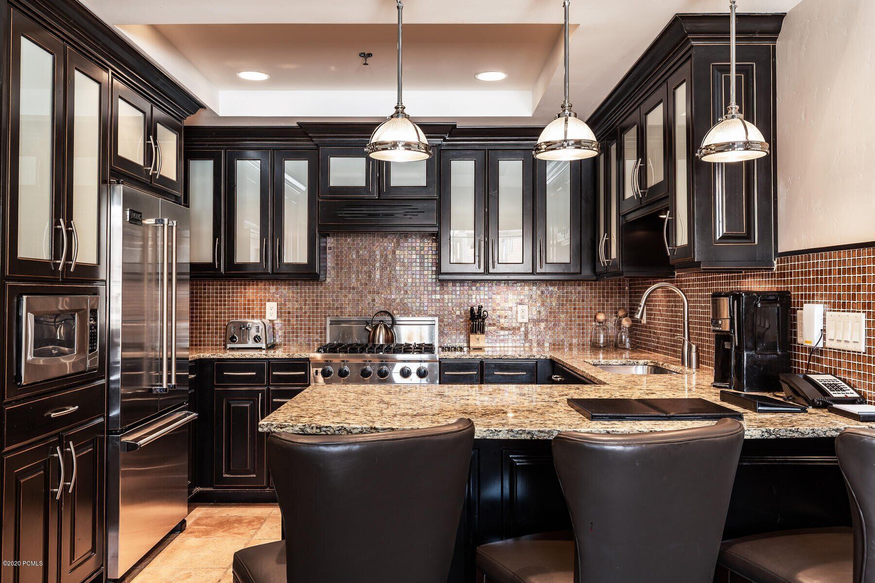 Luxury Resort | Pool & Hot Tub