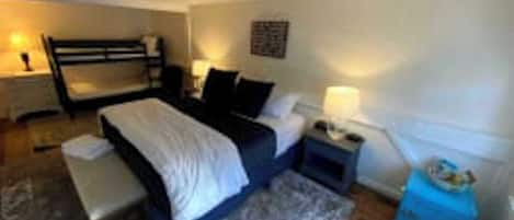 1 Schlafzimmer, Bügeleisen/Bügelbrett, WLAN