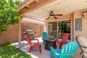 House, 4 Bedrooms | Balcony