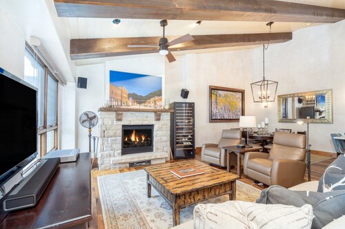 Premiere 2 Bedroom Luxury Penthouse at The Peaks Resort Telluride