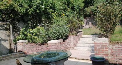 Loft jacuzzi private garden Netflix Wifi 20 minutes from Paris Val d'Oise