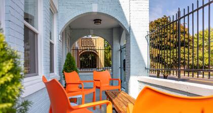 Stunning Home in Uptown Detroit - Sleeps 6, close to everything!