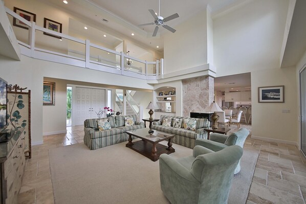 House, Multiple Beds, Private Pool, Ocean View | Living room