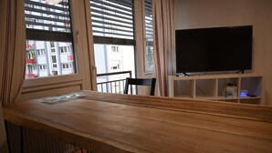 Unclassified image, 3 of 10, button - Hauptplatz Graz Suite by Paymán Club (Graz)
