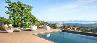 Modern Studio | 17th Century Resort | Sleeps 2