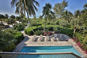 Outdoor pool - South Seas Homes of Distinction 1135 Tarpon Watch (Captiva)