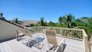 Huis, meerdere bedden, privézwembad, uitzicht op oceaan | Balkon
