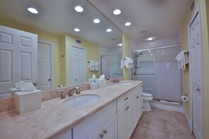 House, Multiple Beds, Private Pool, Ocean View | Bathroom