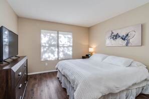 2 Schlafzimmer, Bügeleisen/Bügelbrett, kostenloses WLAN, Bettwäsche