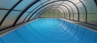 Wonderful private villa for 6 guests with pool, WIFI, TV, terrace and pets allowed