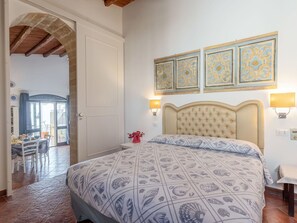 2 Schlafzimmer, Bügeleisen/Bügelbrett, Reisekinderbett, kostenloses WLAN