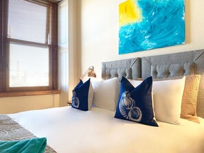 3 bedrooms, iron/ironing board, bed sheets