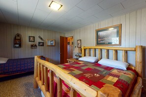3 bedrooms, WiFi, bed sheets