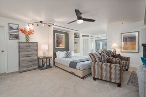 2 makuuhuonetta, silitysrauta/-lauta, vauvan matkasänky, ilmainen Wi-Fi