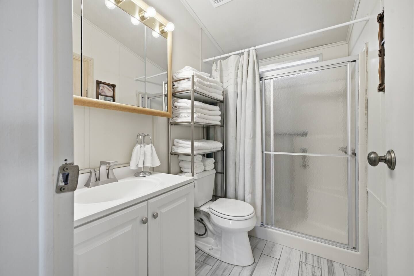 Towels, toilet paper