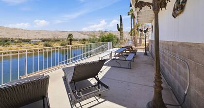 Antique River House | Private Dock | Sleeps 8