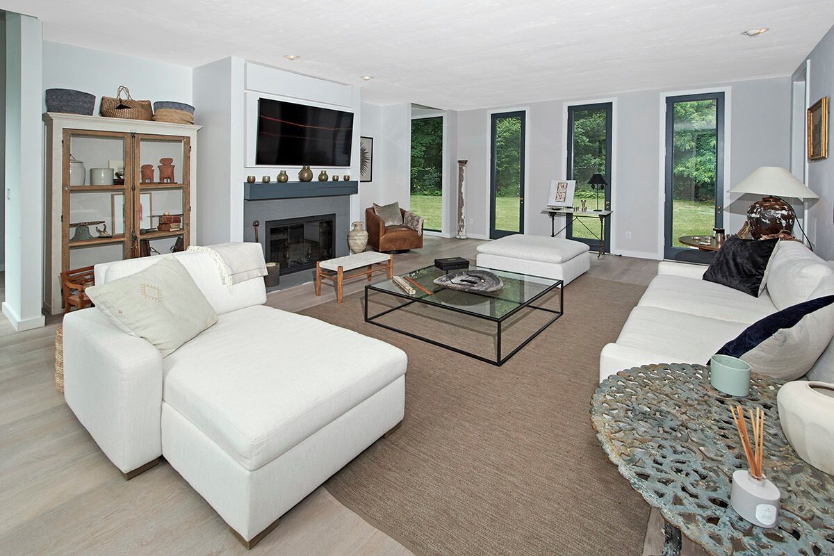 4 BR Classic Country House in CT