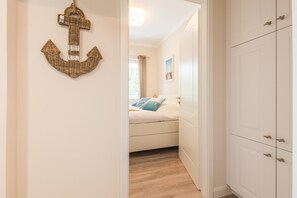 1 chambre, coffres-forts dans les chambres, fer et planche à repasser