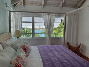 2 quartos, cofres nos quartos, ferros/tábuas de passar roupa, Wi-Fi