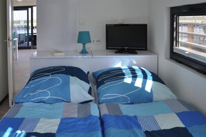 2 bedrooms, free WiFi