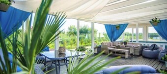 Air-conditioned holiday homes, summer pool, Rewal