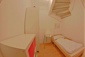 2 dormitoris, un bressol de viatge i wifi