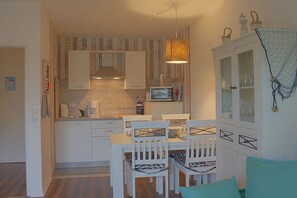 Køleskab, mikrobølgeovn, ovn, opvaskemaskine