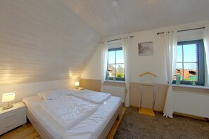 3 Schlafzimmer, Reisekinderbett, WLAN