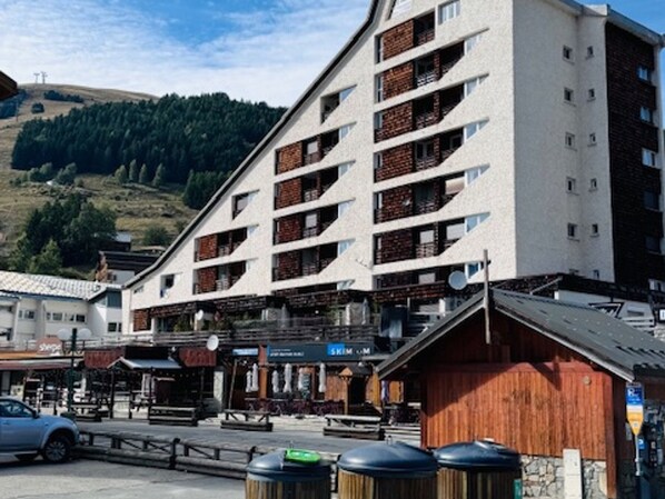 Exterior - Charming 1-Bedroom in central Deux Alpes for 6 ppl (Les Deux Alpes)