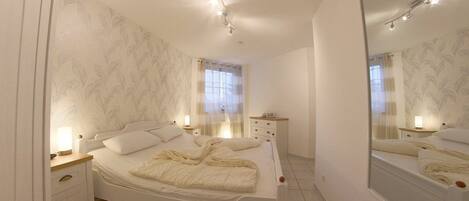 2 Schlafzimmer, Reisekinderbett, WLAN