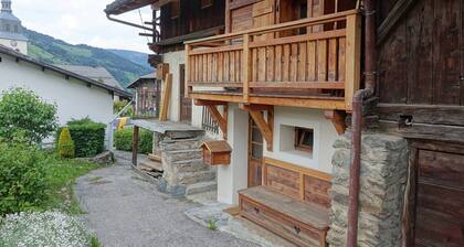 Chalet cosy 3-4 pers, idéalement situé, à 500m des pistes et 100m des commerces