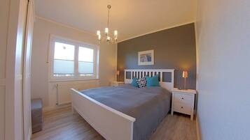 2 Schlafzimmer, Reisekinderbett, WLAN