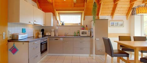 Frigorifero, microonde, forno, lavastoviglie