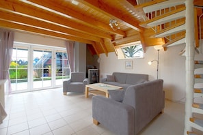 Fernseher, Kamin
