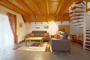 Fernseher, Kamin