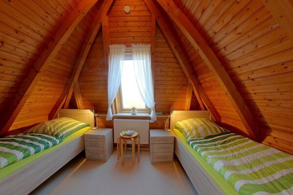 2 Schlafzimmer, Zimmersafe, Reisekinderbett, WLAN
