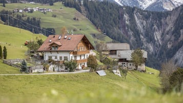Esterni
