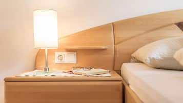 1 bedroom, free WiFi, bed sheets